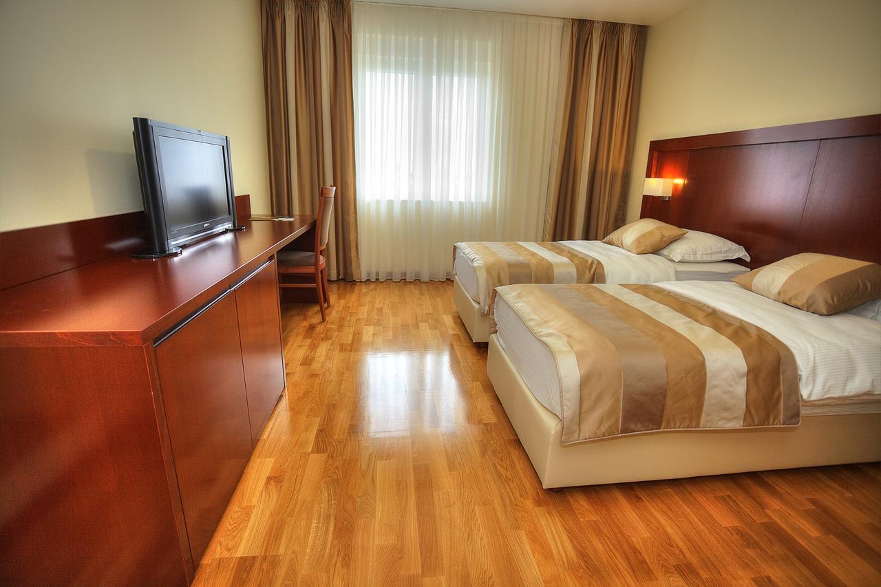 Hotel Palace Medugorje Bagian luar foto