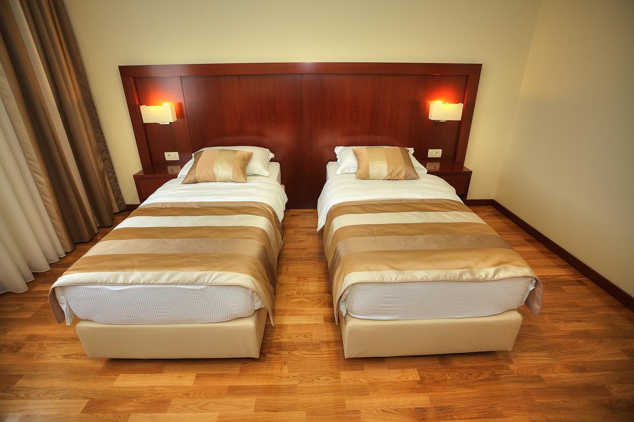 Hotel Palace Medugorje Bagian luar foto